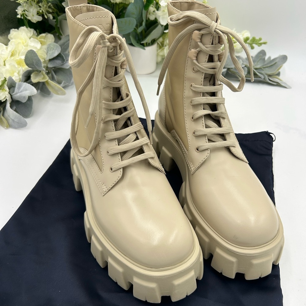 Women's Prada mONOLITH brushed leather boots size 39 made in Italy